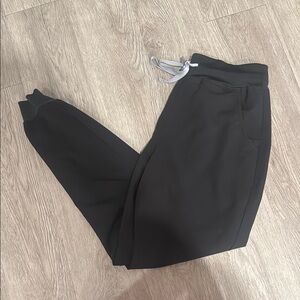 FIGS high waisted Zamora joggers 🚑